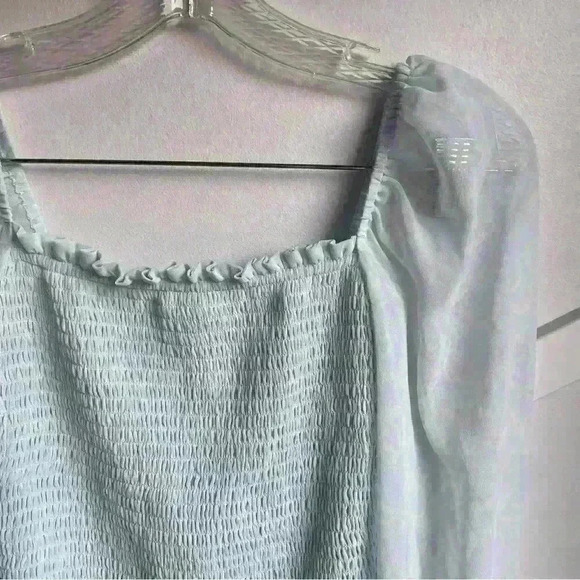 Wilfred Aritzia Saga Smocked Blouse Aura Blue Light Glow size XXS - Picture 6 of 9